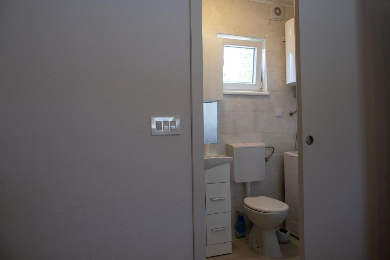 Holiday Home Petrovic Медулин Екстер'єр фото