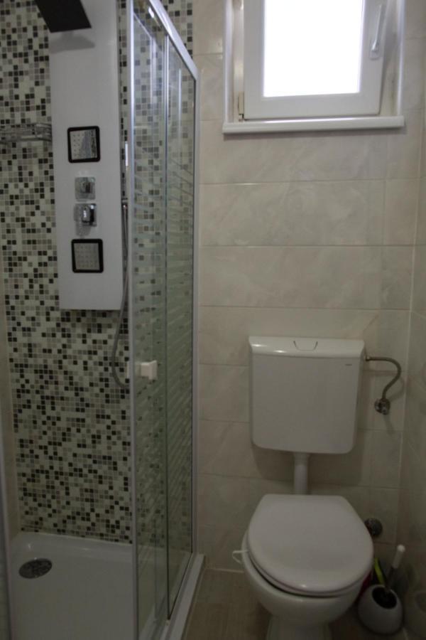 Holiday Home Petrovic Медулин Екстер'єр фото