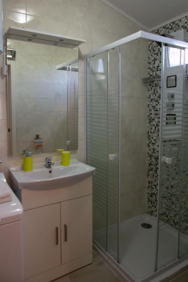 Holiday Home Petrovic Медулин Екстер'єр фото