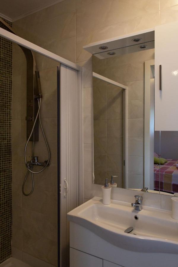 Holiday Home Petrovic Медулин Екстер'єр фото