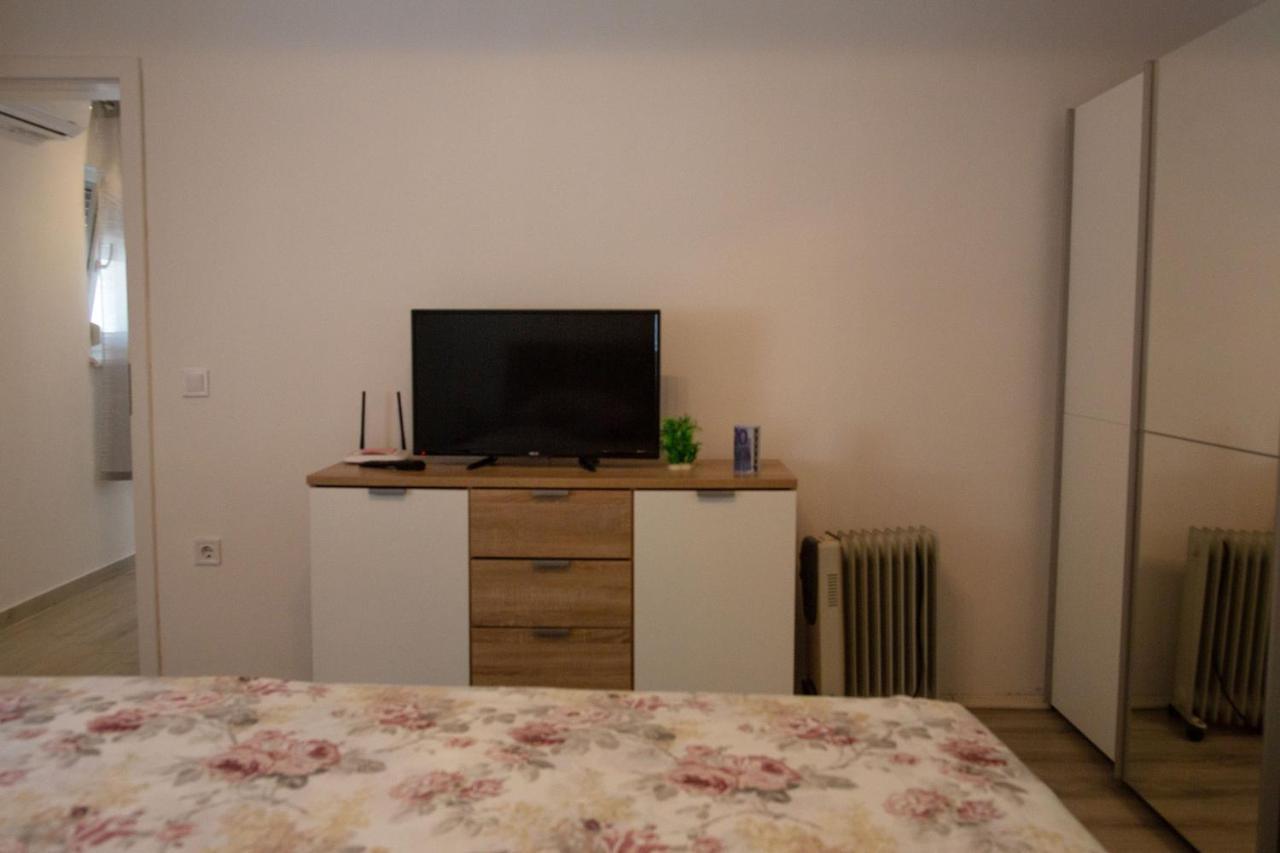 Holiday Home Petrovic Медулин Екстер'єр фото